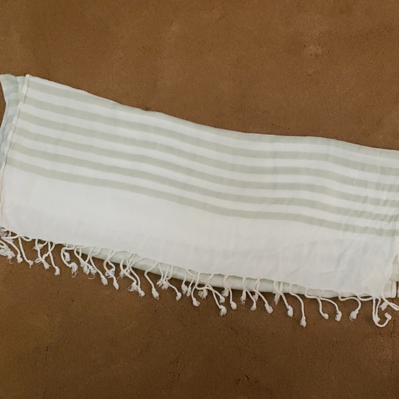 (2for$8) Soft striped scarf, OS - Picture 4 of 5